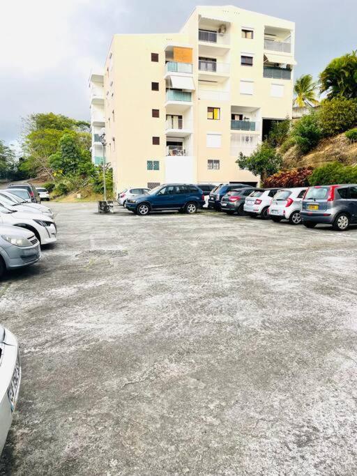 T2 Avec Parking - Entierement Climatise - Chez Elo Apartment Schoelcher Exterior foto